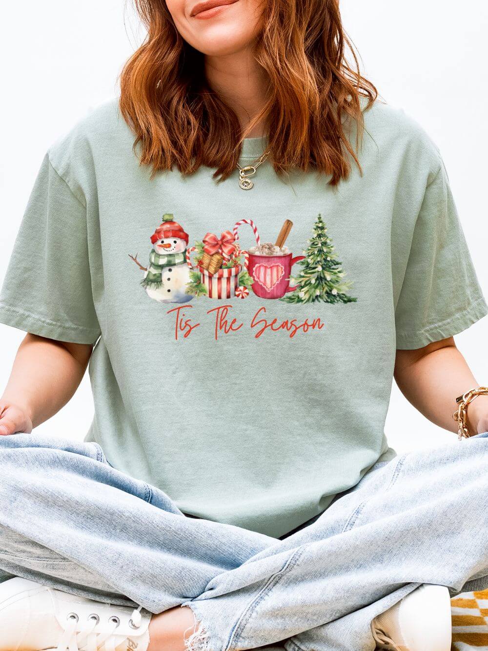 Tis_the_Season_Bay Tis the Season Holiday Tee Vintage Charm Christmas Snowman T-Shirt - Image 1